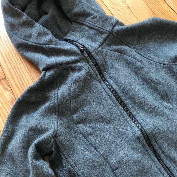 Lululemon Scuba Hoodie - Picture 2 of 6